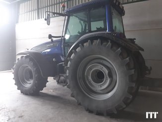 Farm tractor Valtra T190 - 2