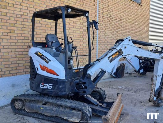 Mini excavator Bobcat E26 - 1