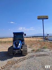 Farm tractor New Holland TK4.100 - 6