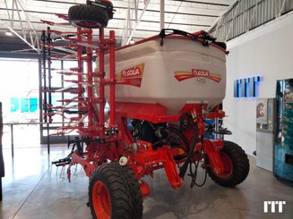 Precision seeder Solà ARES 2713 600/37 - 1