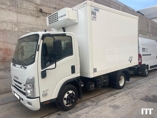 Refrigerated truck ISUZU M27 LARGE F - 1