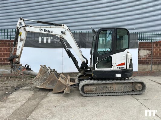 Crawler excavator Bobcat E60 - 1