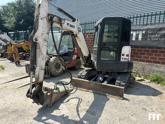 Mini excavator Bobcat E35 - 1