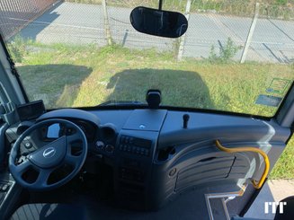 Bus/coach ISUZU Novo Nees - 17