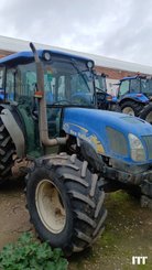 Farm tractor New Holland T4050 - 1