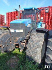 Farm tractor New Holland TM 175 - 1