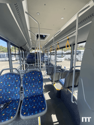 Bus/coach ISUZU Novociti Life  - 12