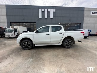 Car Mitsubishi L200 - 2