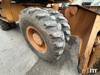 Wheeled excavator Case  WX 210 - 7