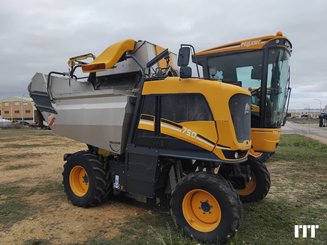 Grape harvesting machine Pellenc OPTIMUM 750 - 1