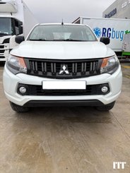 Car Mitsubishi L200 - 3