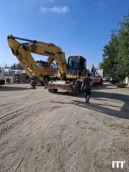 Wheeled excavator Komatsu PW200-7K - 1