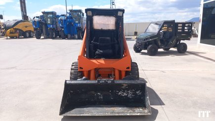 Mini track loader Mustang 2044 - 1
