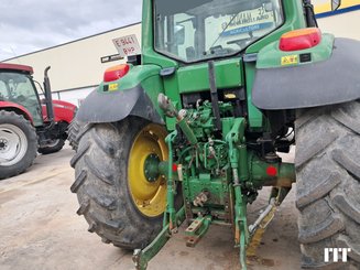 Farm tractor John Deere 6520 - 6