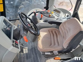 Farm tractor Massey Ferguson 5465 - 5