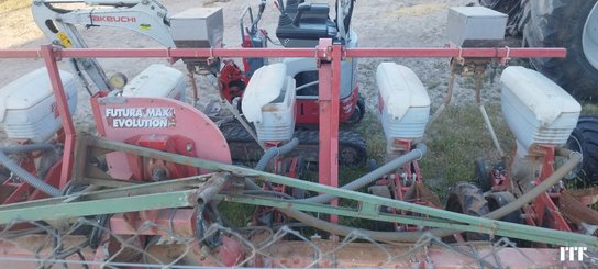 Precision seeder Mascar FUTURA MAXI - 4