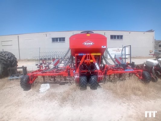 Seed drill Kuhn Megant 602 - 1