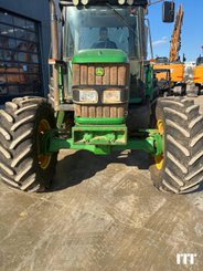 Farm tractor John Deere 6320 - 2