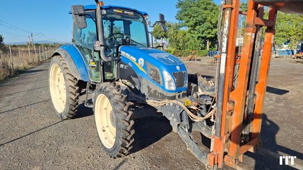 Farm tractor New Holland T5.115 DC 1.5 - 4