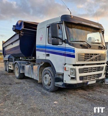 Truck Volvo 4x2 - 1