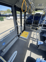 Bus/coach ISUZU Novociti Life  - 14