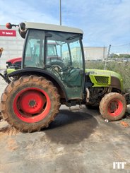 Farm tractor Claas NECTIS 237 VE - 2