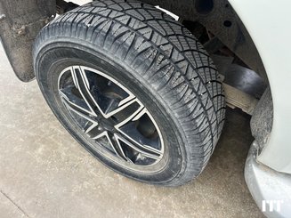 Car Mitsubishi L200 - 9