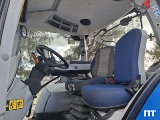Farm tractor New Holland T5.130 AC - 20