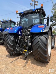 Farm tractor New Holland T7 270 AC BLUE POWER - 3