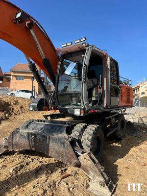 Wheeled excavator Hitachi ZX210W  - 1