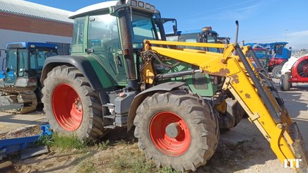 Farm tractor Fendt 415 - 1
