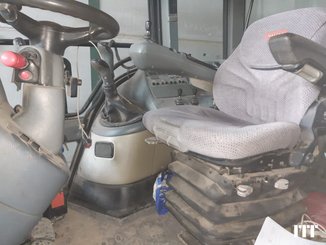 Farm tractor Valtra T190 - 5