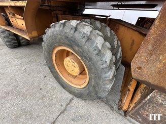 Crawler loaders Case WX 210 - 9