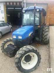 Farm tractor New Holland TN 95F - 1